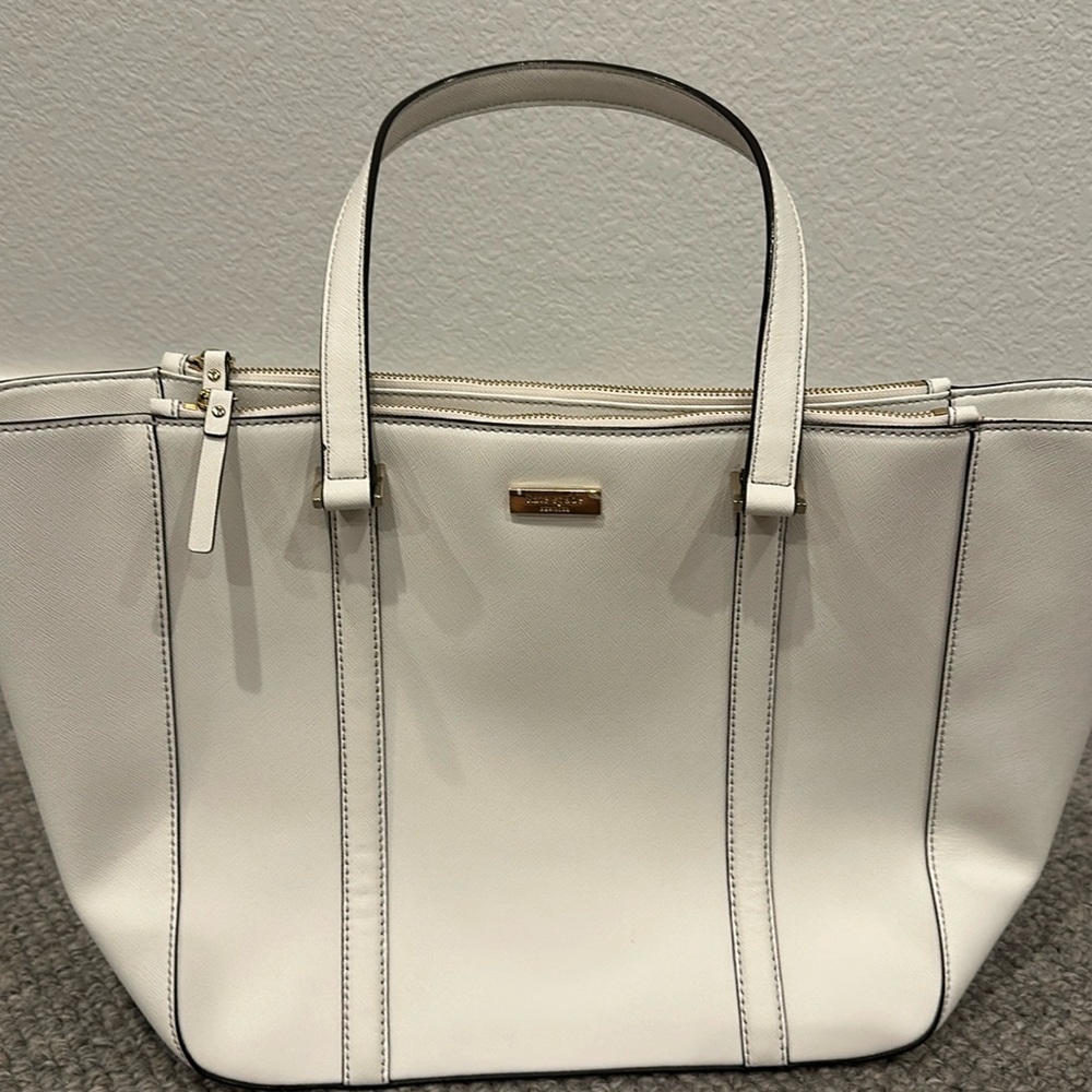 Kate Spade tote bag.